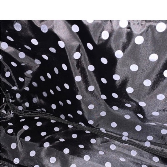 BETSEY JOHNSON “SKULL PARTY!” WHEELED DUFFLE  LUGGAGE TRAVEL BAG - Picture 5 of 8